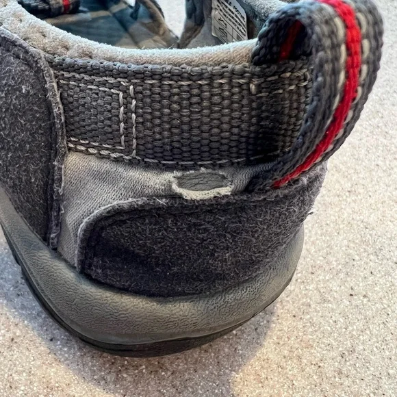 Boys Keen Blue Waterproof Water Shoes Boys Size 5 - Picture 8 of 9